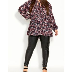 LORALETTE/AVENUE Rose Pleat Top - black floral Size 1X